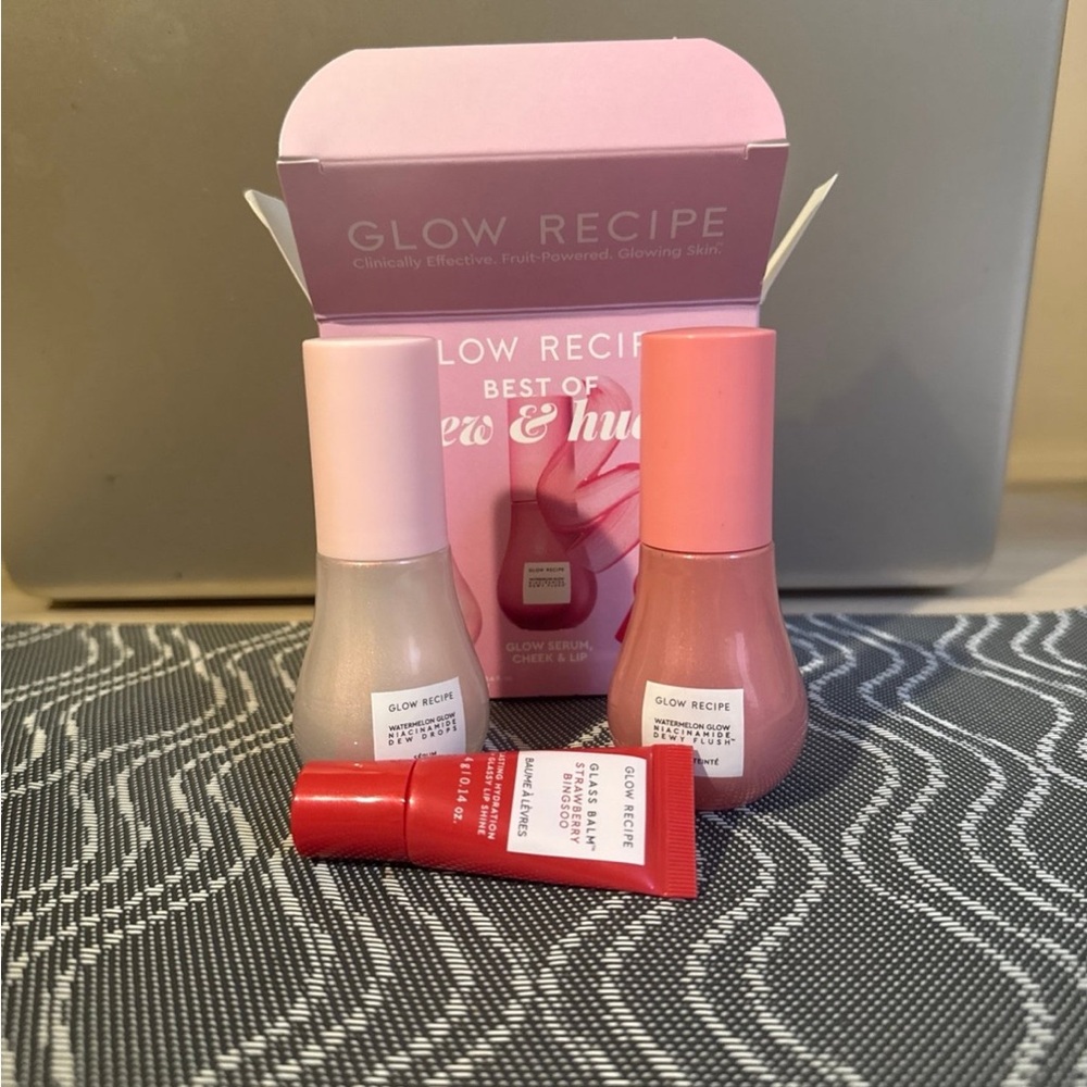Glow Recipe best of dew and hues kit